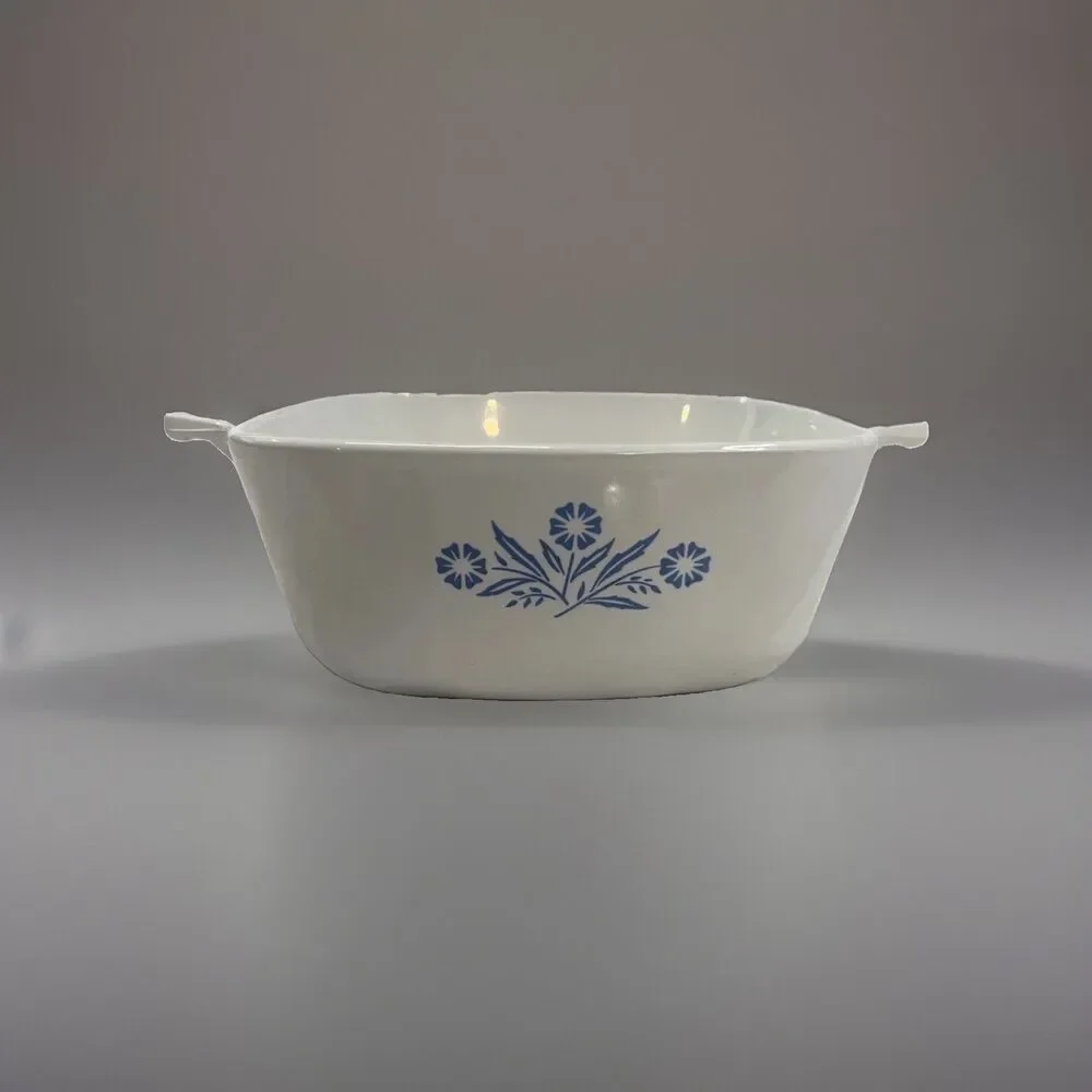 Corning Pyrex Cornflower Open Casserole P 1 1/2 B